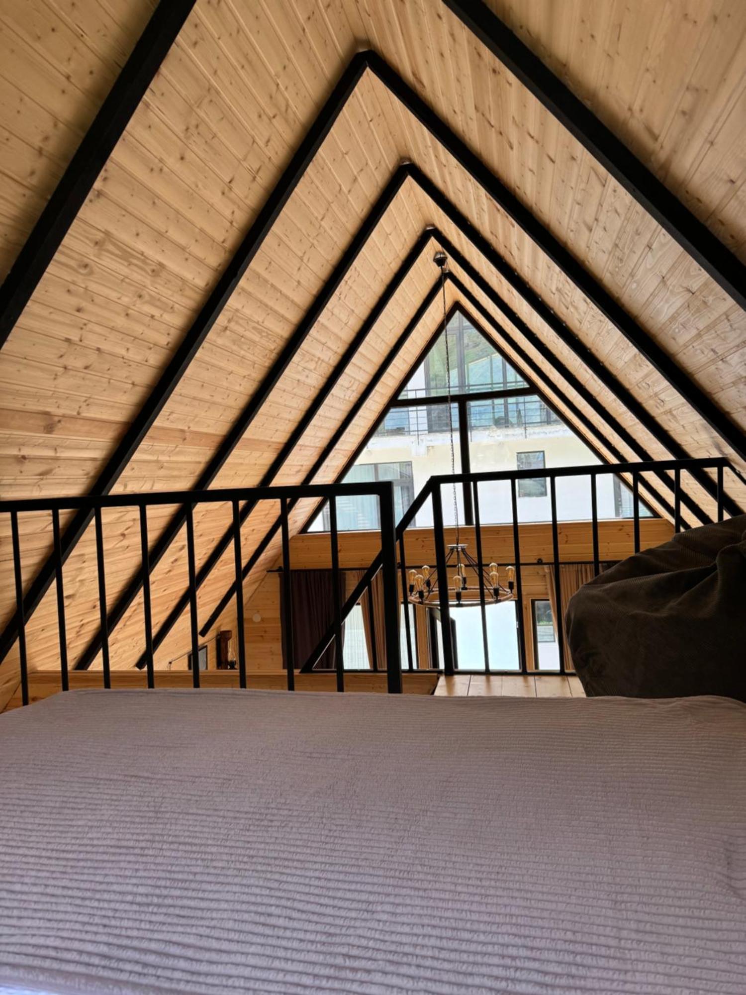 Outdoor Chalet Stepantsminda